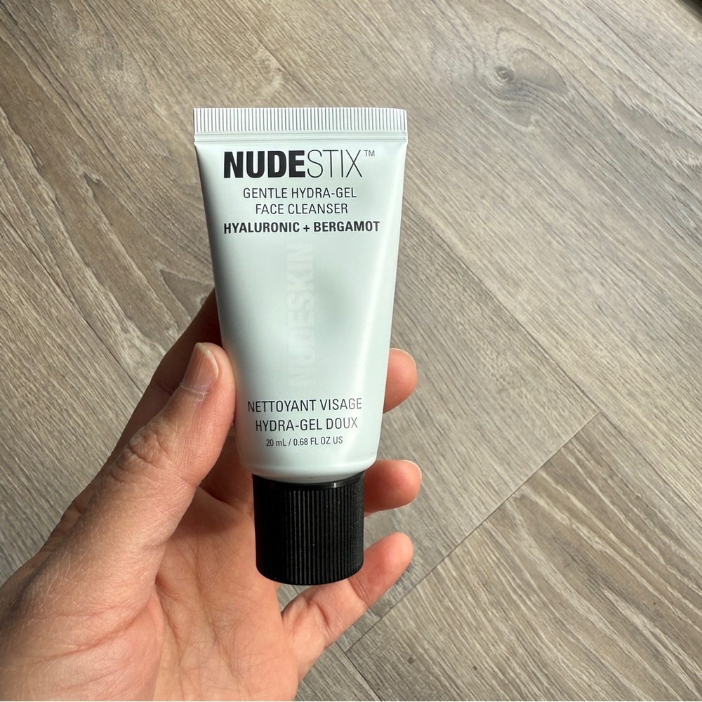 NUDESKIN Gentle Hydra-Gel Face Cleanser – Mini Size 20ML (New)